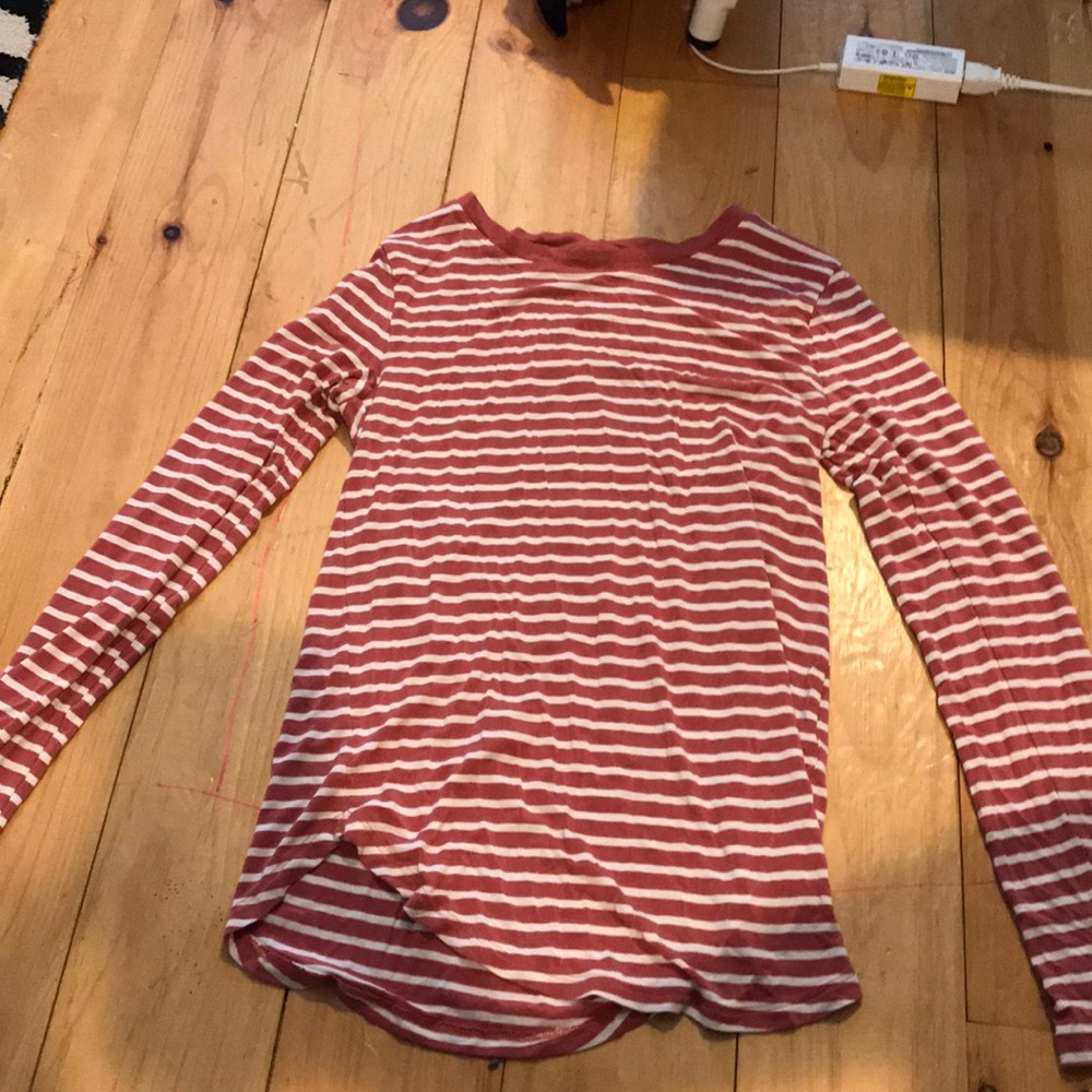 Old Navy Long Sleeved Shirt